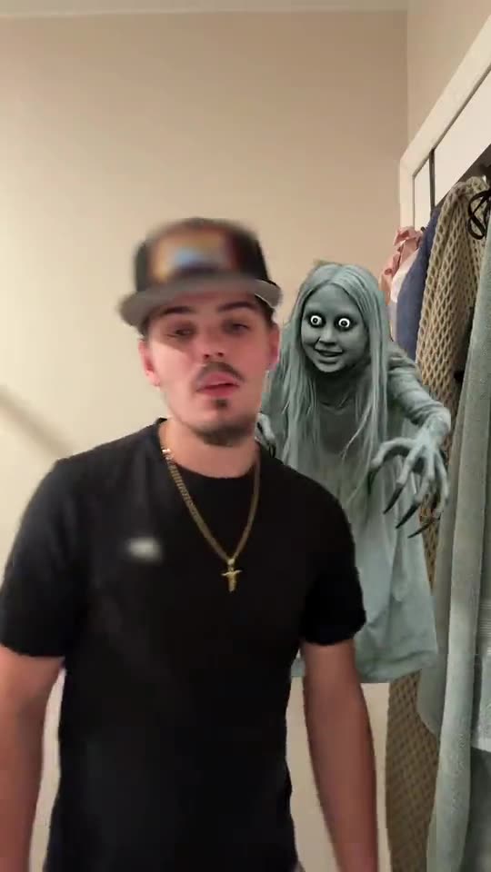 Ghost Filter Prank: A Creepy Ghost Rises Behind You: Make This Meme Video Online
