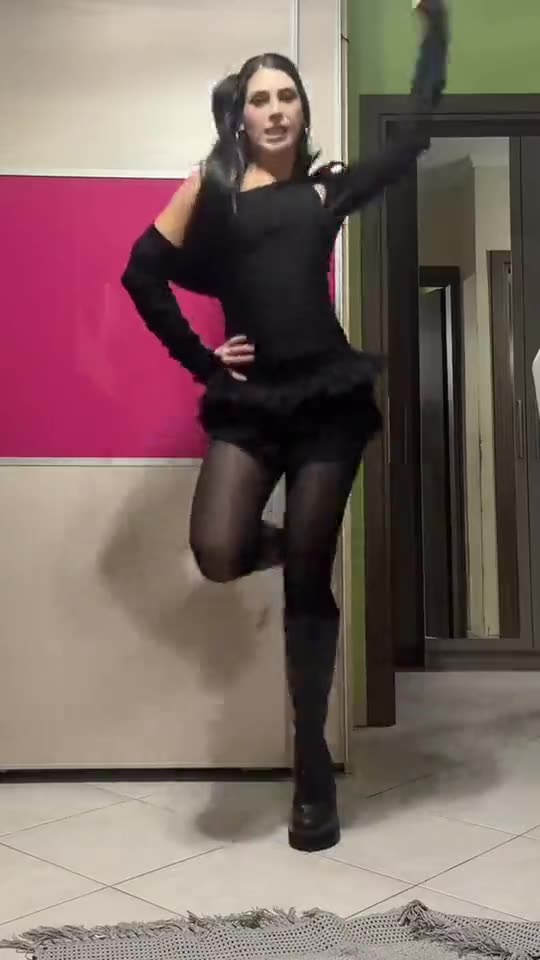 ILLIT You're Under Arrest Dance: Do the 체포하겠어 Challenge From a Photo Tutorial — RemixMeme Guide