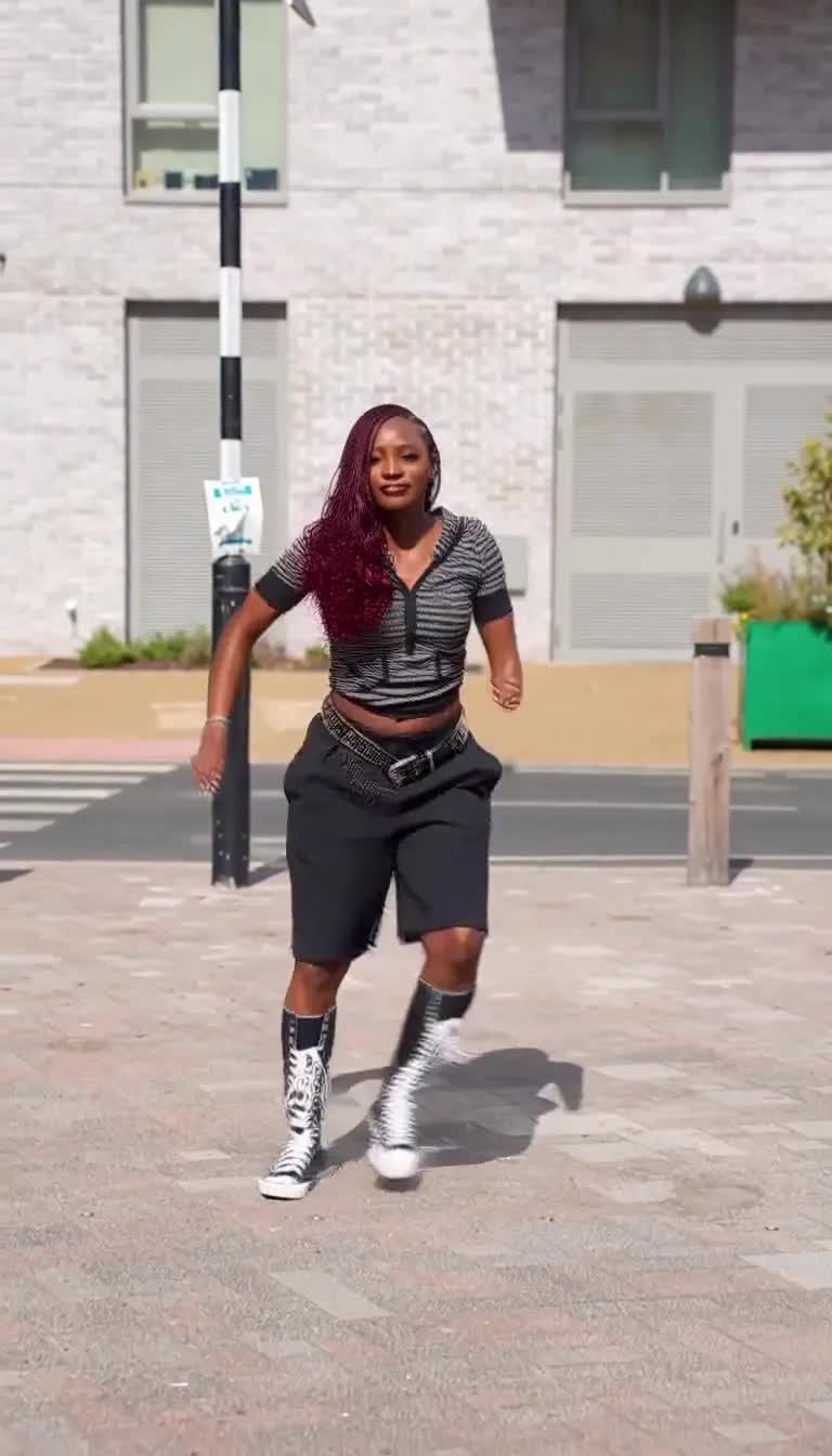 Ngifuna Wena Dance · 3 AI meme video preview