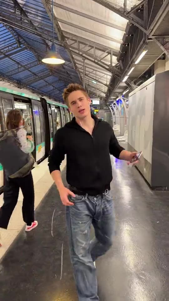 Turn Your Photo Into a Phone on the Train Trend: Your Face in the Paris Metro Reel